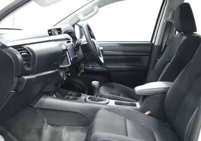 2023 Toyota Hilux SR Hi-Rider