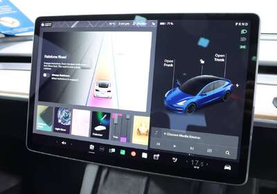 2021 Tesla Model 3 PERFORMANCE