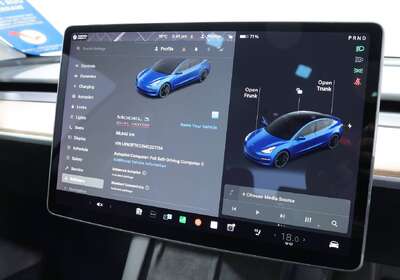 2021 Tesla Model 3 PERFORMANCE