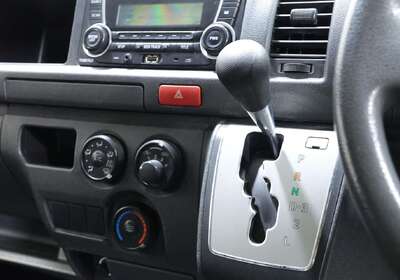 2014 Toyota Hiace SLWB