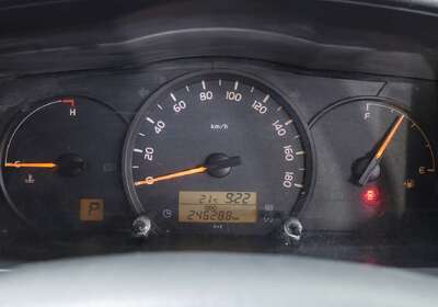 2014 Toyota Hiace SLWB