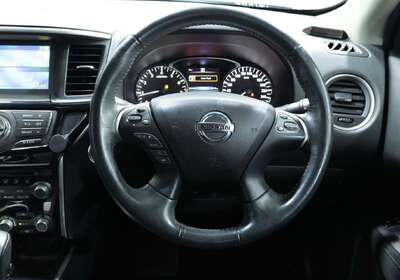 2016 Nissan Pathfinder ST