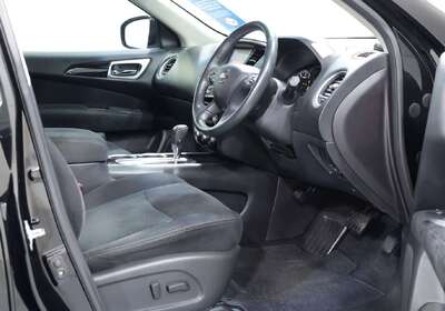 2016 Nissan Pathfinder ST