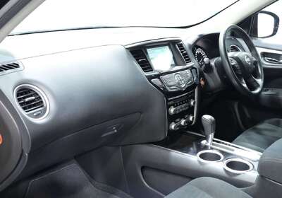 2016 Nissan Pathfinder ST