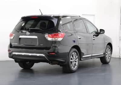 2016 Nissan Pathfinder ST