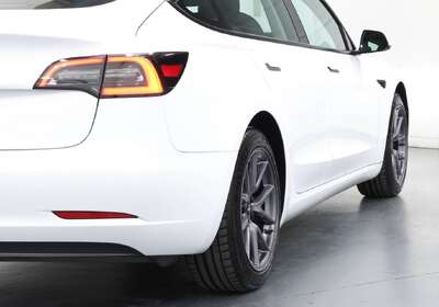 2021 Tesla Model 3 STANDARD RANGE PLUS RWD