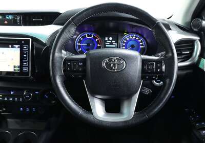 2019 Toyota Hilux SR5