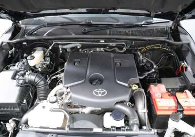 2019 Toyota Hilux SR5