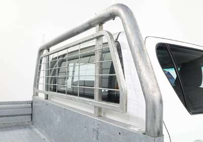 2022 Toyota Hilux SR