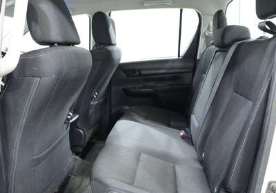 2022 Toyota Hilux SR