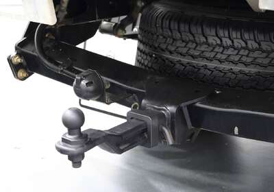 2022 Toyota Hilux SR