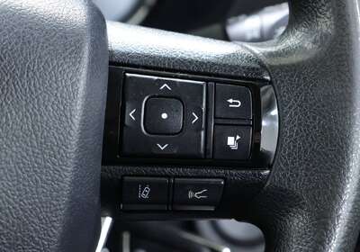 2022 Toyota Hilux SR