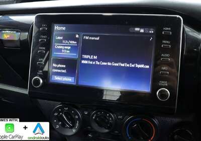 2022 Toyota Hilux SR