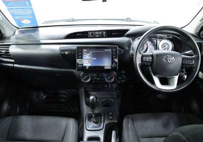 2021 Toyota Hilux SR