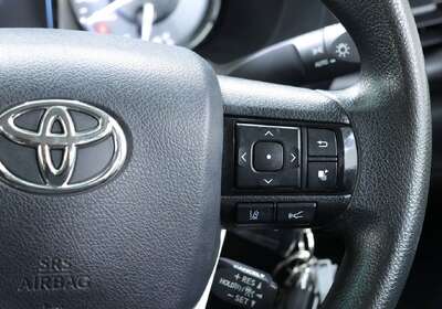 2021 Toyota Hilux SR