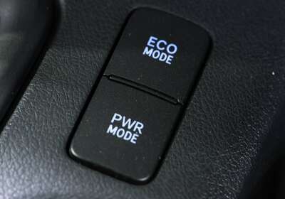 2021 Toyota Hilux SR