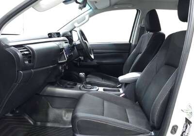 2021 Toyota Hilux SR