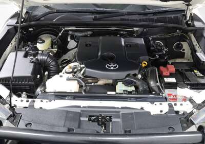 2021 Toyota Hilux SR