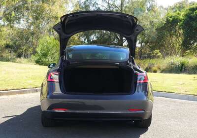 2019 Tesla Model 3 Performance