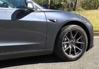 2019 Tesla Model 3 Performance