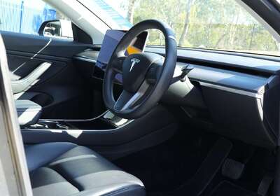 2019 Tesla Model 3 Performance