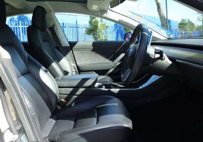 2019 Tesla Model 3 Performance