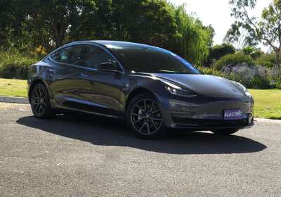 2019 Tesla Model 3 Performance