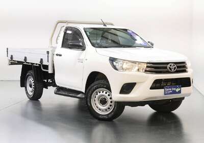 2018 Toyota Hilux SR