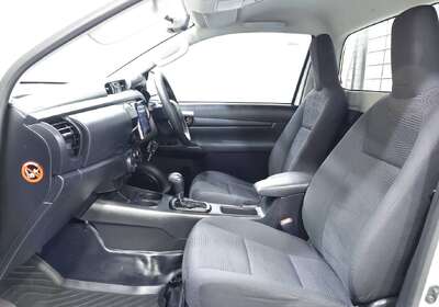 2018 Toyota Hilux SR