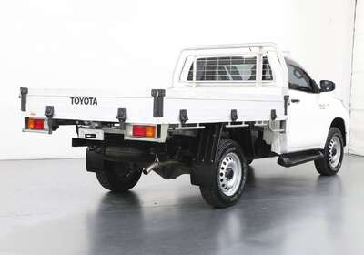 2018 Toyota Hilux SR