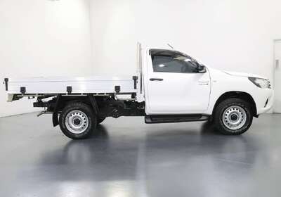 2018 Toyota Hilux SR