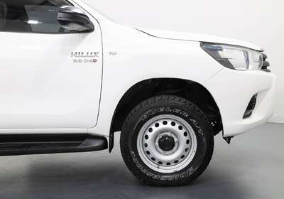 2018 Toyota Hilux SR