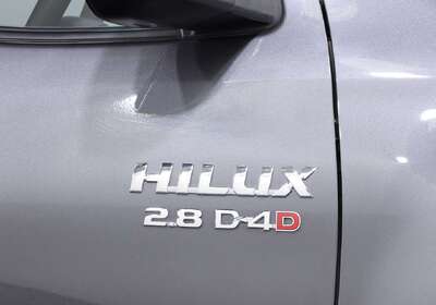 2021 Toyota Hilux SR5