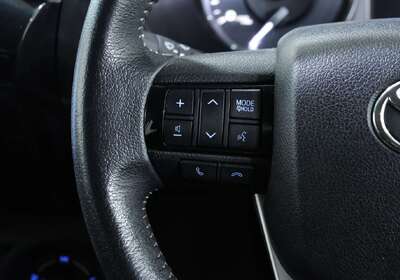 2021 Toyota Hilux SR5