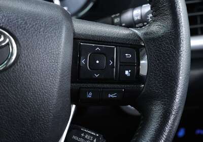 2021 Toyota Hilux SR5