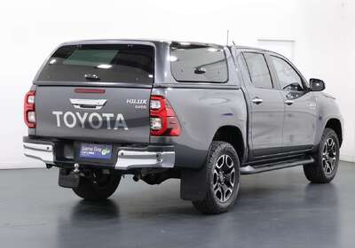 2021 Toyota Hilux SR5