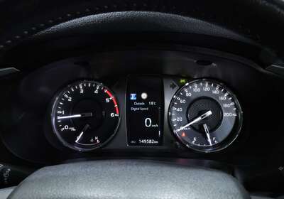 2021 Toyota Hilux SR5