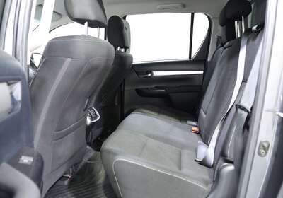 2021 Toyota Hilux SR5