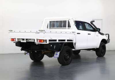 2020 Toyota Hilux SR