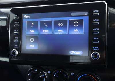 2020 Toyota Hilux SR