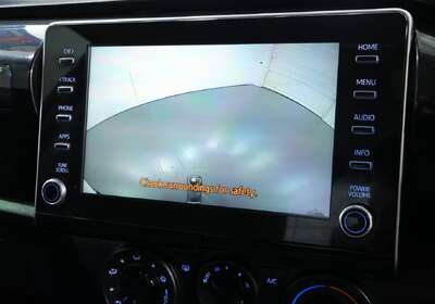 2020 Toyota Hilux SR