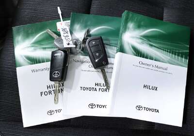 2020 Toyota Hilux SR