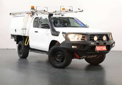 2018 Toyota Hilux SR