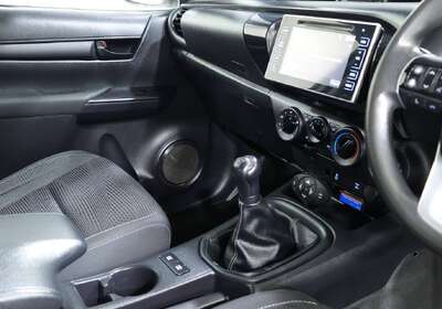 2018 Toyota Hilux SR