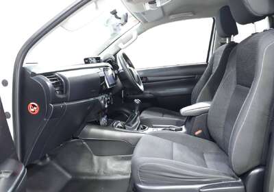 2018 Toyota Hilux SR