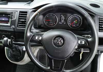 2018 Volkswagen Transporter TDI400