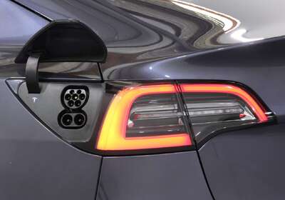 2019 Tesla Model 3 PERFORMANCE