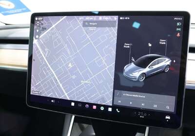 2019 Tesla Model 3 PERFORMANCE