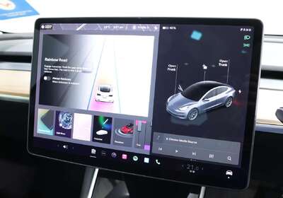 2019 Tesla Model 3 PERFORMANCE