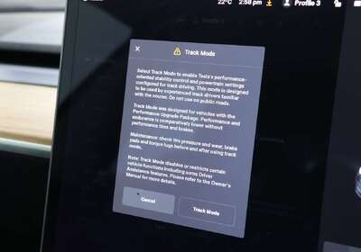 2019 Tesla Model 3 PERFORMANCE